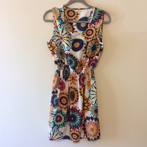 Patterned dress - Picture 1 of 4